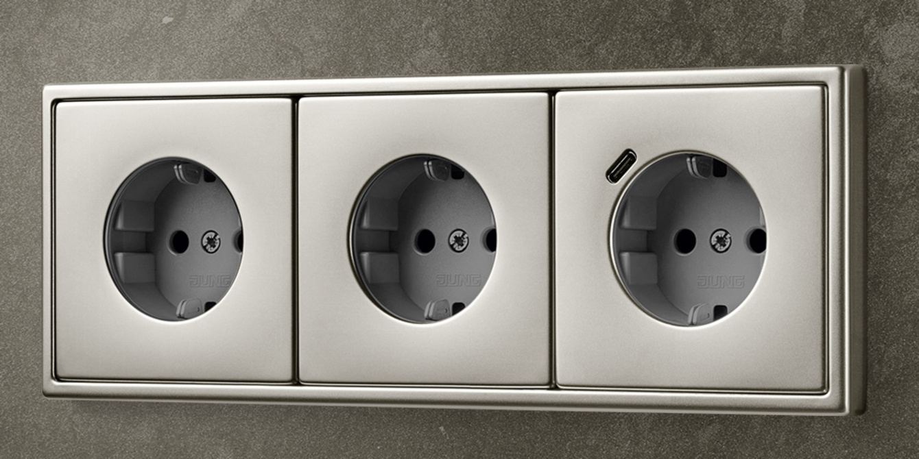 SCHUKO® Steckdosen mit USB bei Elektro Fehn GmbH in Ludwigsstadt