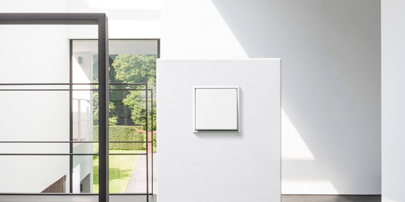 JUNG Schalterprogramme bei Elektro Fehn GmbH in Ludwigsstadt